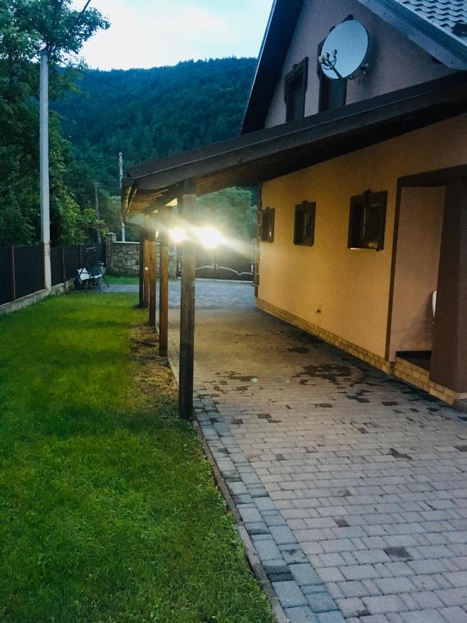 Vas.Vom Aparthotel Manyava Bagian luar foto